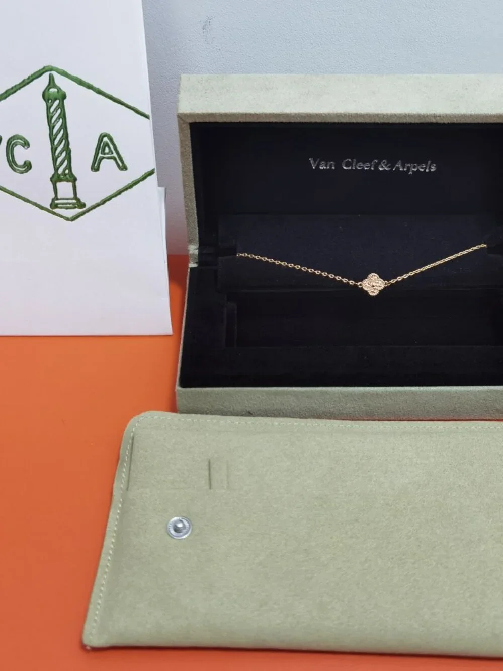 ✨ Van Cleef & Arpels Bracelet